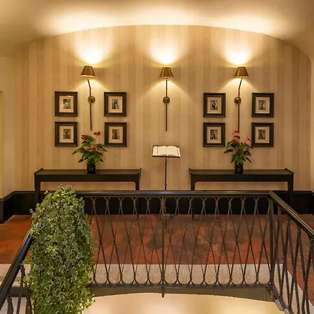 Profumo Maison Colosseo Πανσιόν 3*
