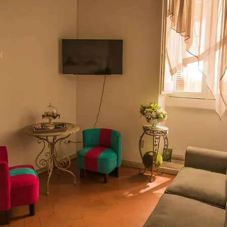 Flowers Apartments Guest house 2*
