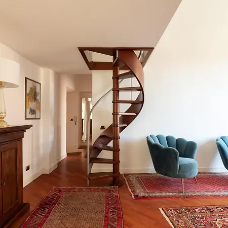 The Pantheon Terrace Experience Apartment