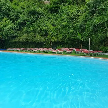 Holiday home Chalet Near In A Park With Shared Swimming Pool Rome