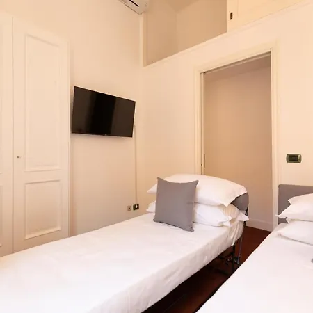 The Pantheon Terrace Experience Apartment *