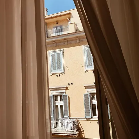Residenza Sciarra 3* Rome