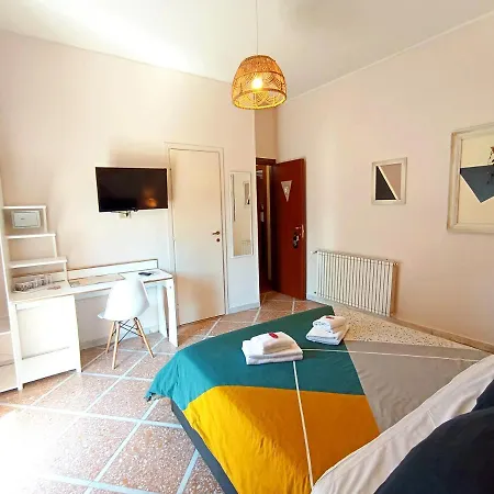 Zoe 2* Rome