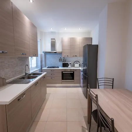 Casa Rosa Beige E Blu Apartment
