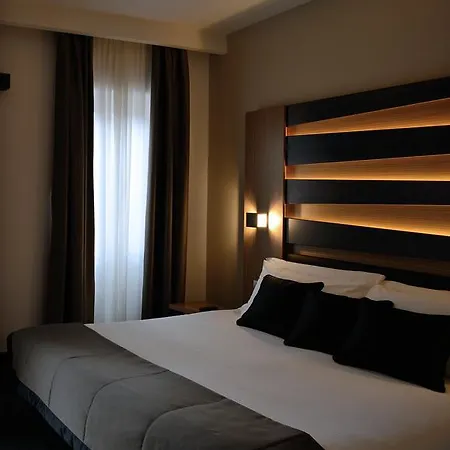 Hotel Trevi - Gruppo Trevi Rome