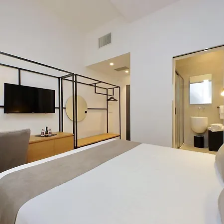 Youroom Abruzzi Guest house Rome