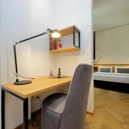 Youroom Abruzzi 3* Rome