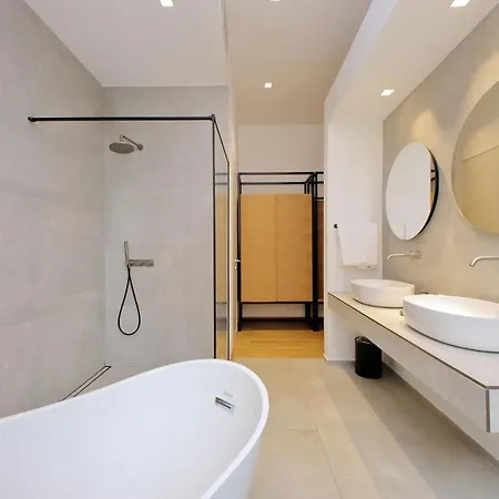 Guest house Youroom Abruzzi 3*