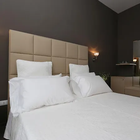 בית הארחה Residenza Crescenzio רומא