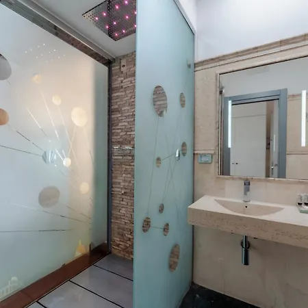 Trecento Hotel