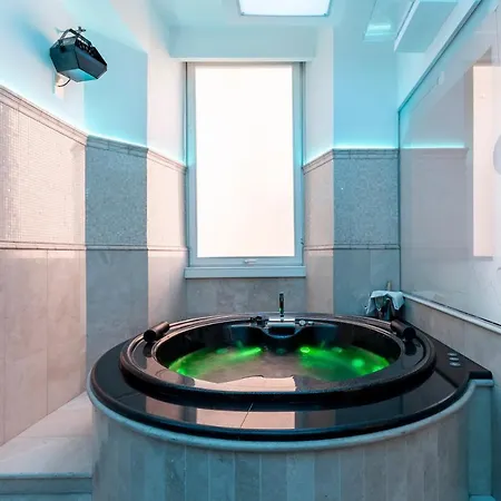 Trecento Hotel 3*