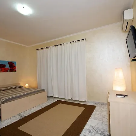 Guesthouse Holiday And Rome Guest house