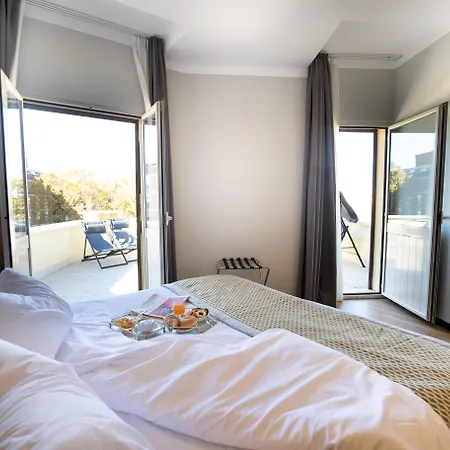 Hotel The Cross 3*