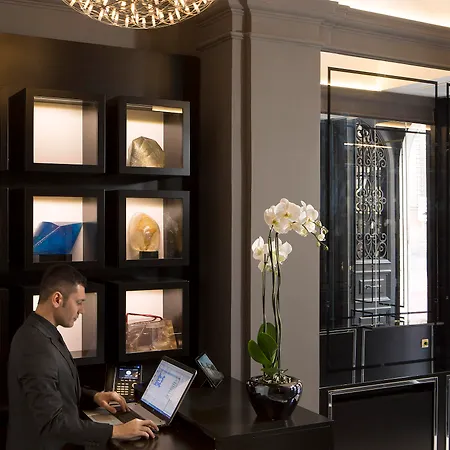 Corso 281 Luxury Hotel