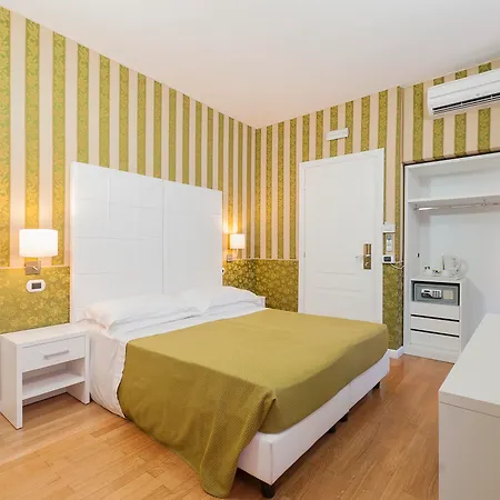 Hotel Trevi 41 3*