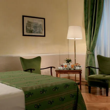 Bettoja Massimo D'azeglio Hotel 4*