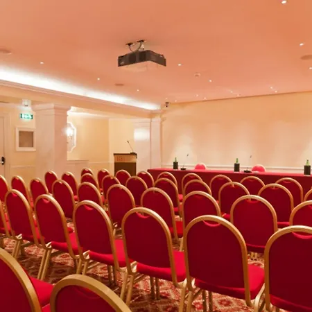 Hotel Bettoja Massimo D'azeglio 4*