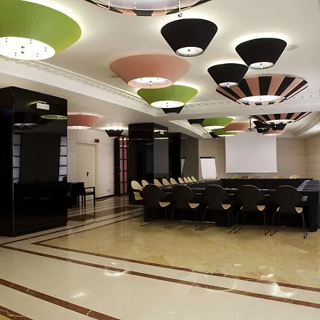 Hotel Grand Palace