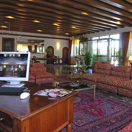 Hotel Pinewood