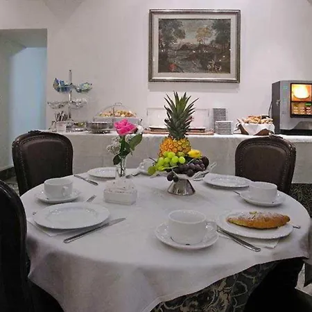 Pinewood Hotel Roma