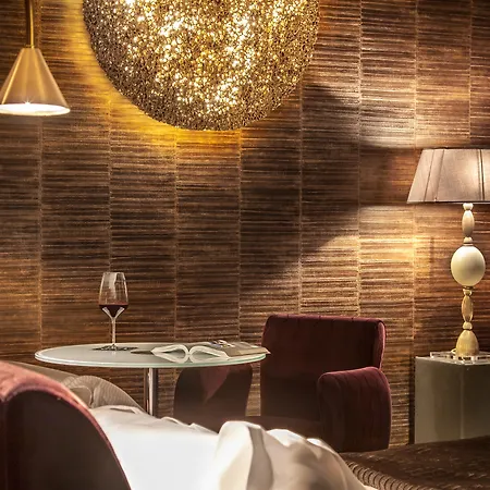 Palazzo Manfredi - Small Luxury Of The World 5* Rome