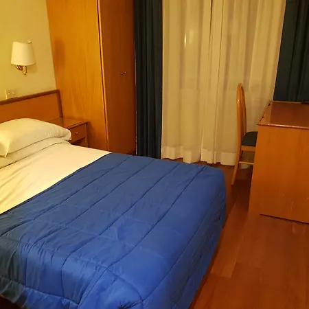 Hotel Piemonte Řím