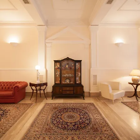 Hotel Laurentia 3*
