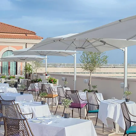 Hotel Nh Collection Palazzo Cinquecento 5*