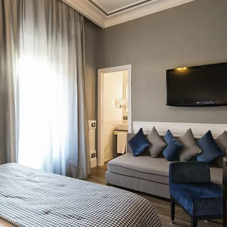 The Independent 4*