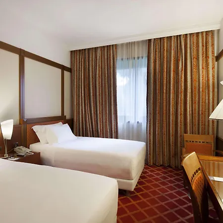 Hotel Nh Carpegna 4*