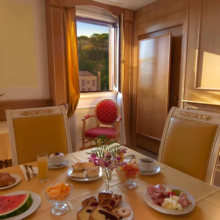 Residenza Paolo Vi Hotell