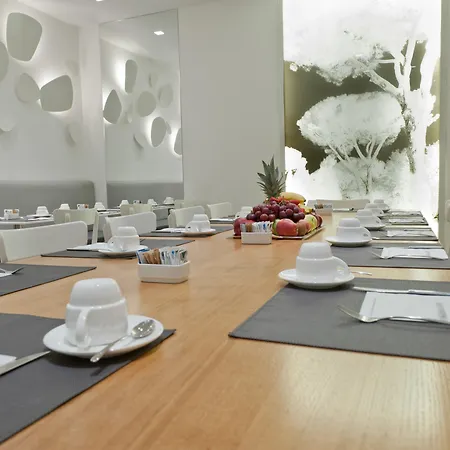 Hotel White Rom