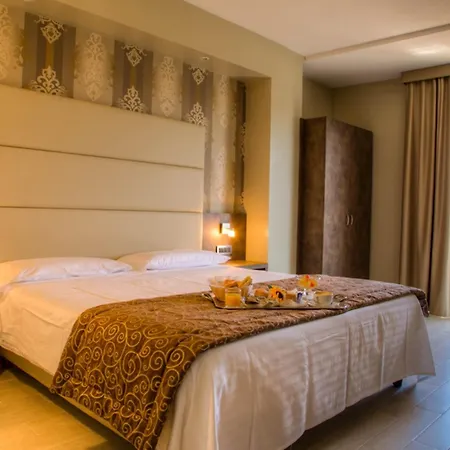 Pineta Palace 4*