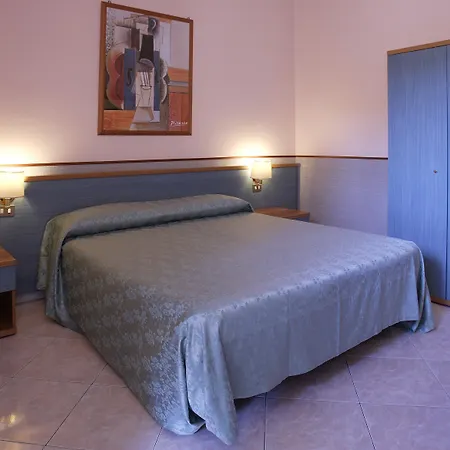 Lazzari 2* Rome