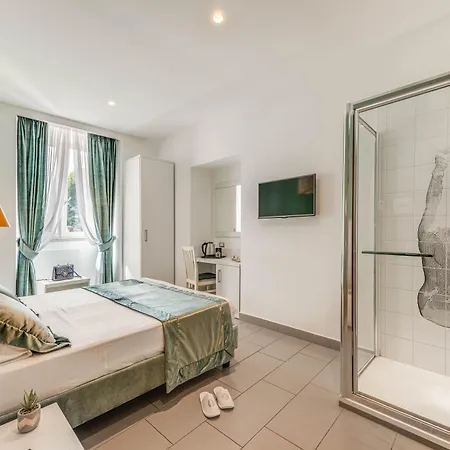 Hotel Trevi