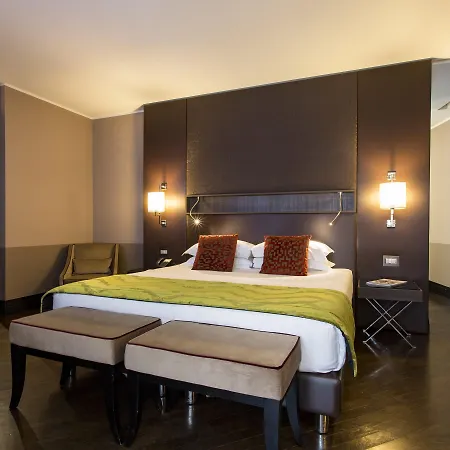 Times 4* Roma