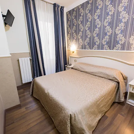 Anfiteatro Flavio Hotell