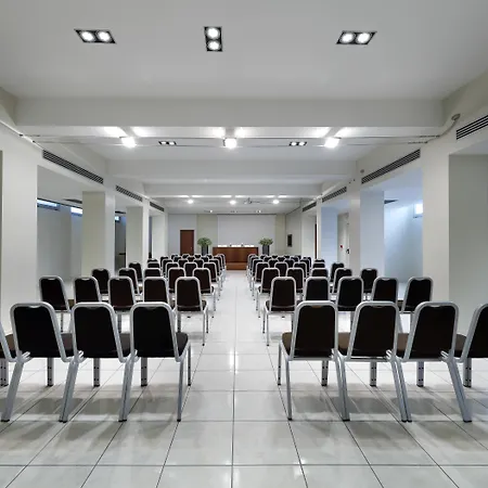 Saint John Hotel 4*