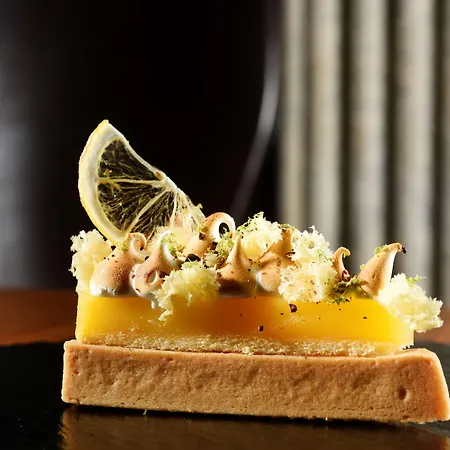 Palazzo Montemartini Rome, A Radisson Collection 5*