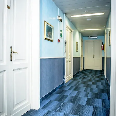 Emmaus Hotel 3*