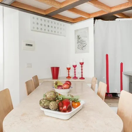 Apartment Inviting 3-bed In 4mins To Colosseo Rome