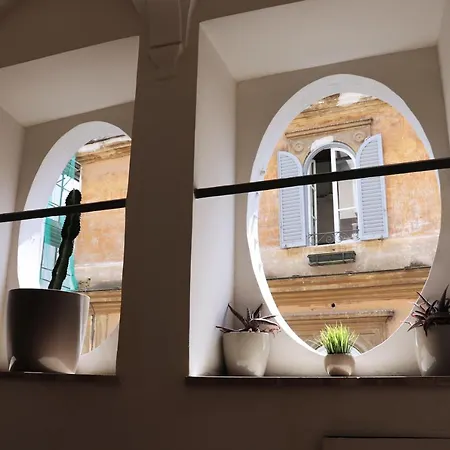 Authentic Monti 5 Mins From Colosseum Rome