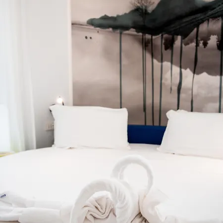 מלון Boutique Palace 3*