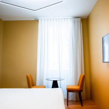 מלון Boutique Palace 3*