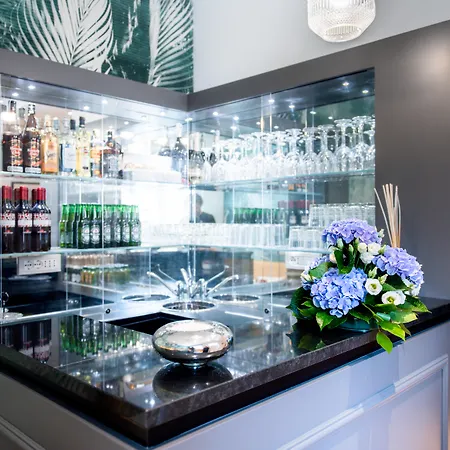 Boutique Palace מלון