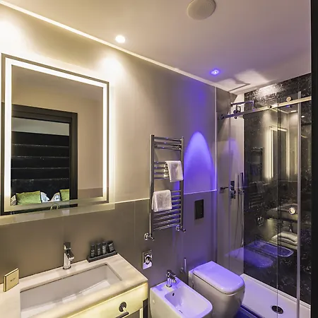 Hotel The Glam