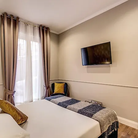 מלון Charme Spagna Boutique 3*