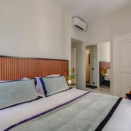 Navona Theatre Hotel 3*