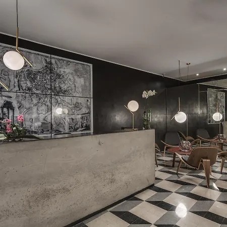 Hotel Navona Theatre