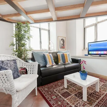 Apartment Inviting 3-bed In 4mins To Colosseo Rome